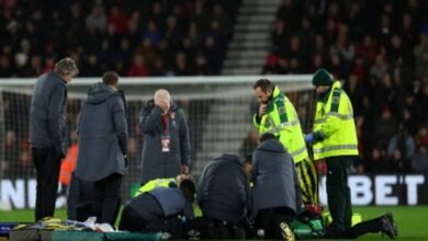 Jugador sufre complicación cardíaca durante partido de la Premier League