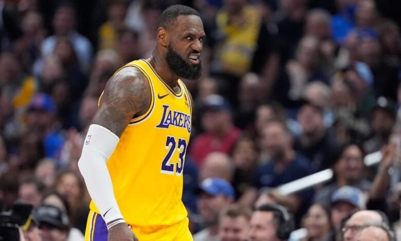 LeBron James firmó ante los Clippers un último cuarto para el recuerdo