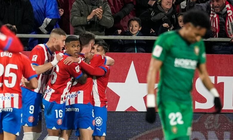 El Girona celebra su primer tanto ante Osasuna