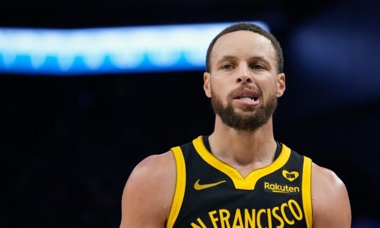 Stephen Curry vive una temporada difícil con los Warriors