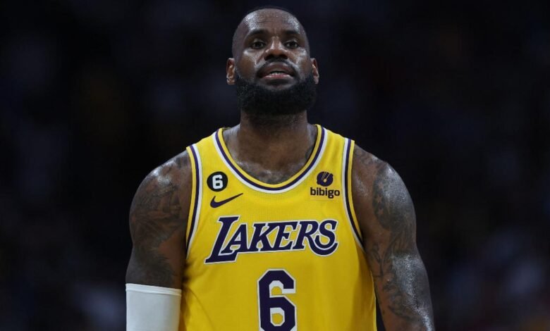 Los Lakers aseguraron la séptima plaza y se verán las caras con los Nuggets