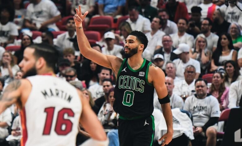 Los Celtics arrollan a los Heat y toman ventaja