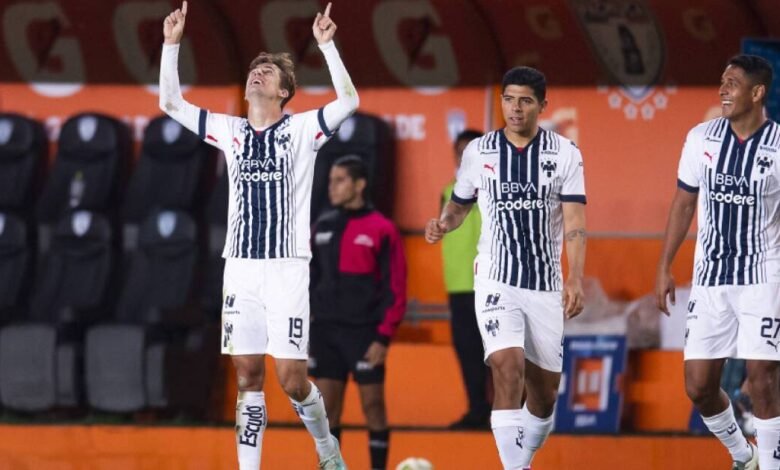 Estrella de Rayados confiesa su amor por la Máquina de Cruz Azul