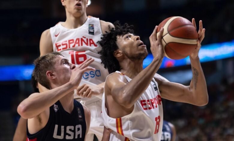 Izan Almansa con la selección española