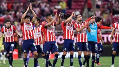 Las Chivas presentan su nuevo uniforme para el Apertura 2024