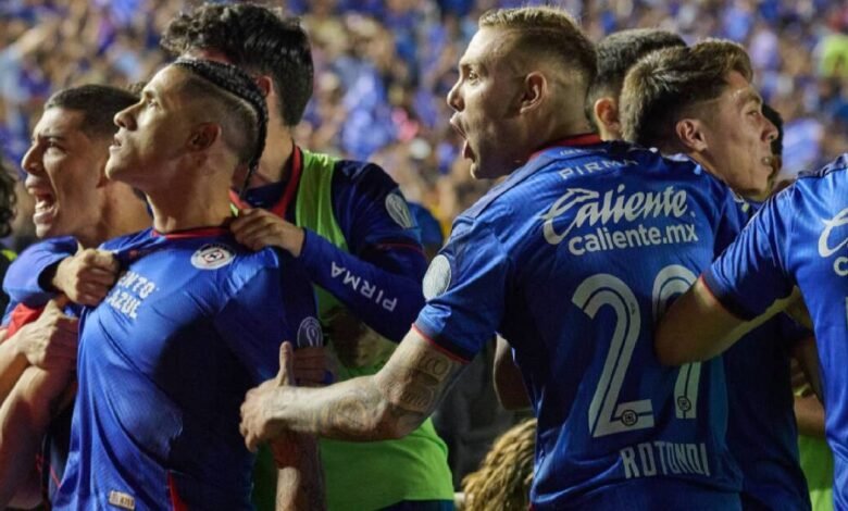 Stephen Eustaquio, ex de Cruz Azul, triunfa en Copa América y se emociona con fichaje de Jorge Sánchez