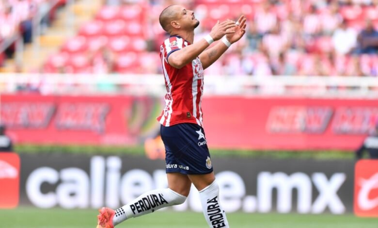 Amaury Vergara reconoce errores con los refuerzos de Chivas