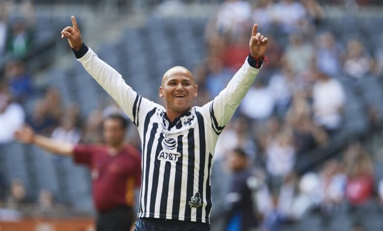 Chupete Suazo ve con buenos ojos la actualidad de Rayados