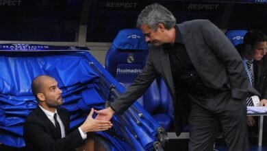 FC Barcelona's coach Pep Guardiola, left, shakes hands with Real Madrid's coach Jose Mourinho, from Portugal, ahead of their semifiinal first leg Champions League soccer match at the Bernabeu stadium in Madrid, Spain, Wednesday, April 27, 2011. (AP Photo/Manu Fernandez) / PUBLICADA EPC 13/01/2012 P 49PUBLICADA SUPLEMENTO BARÇA WEMBLEY 05/06/2011 P 45