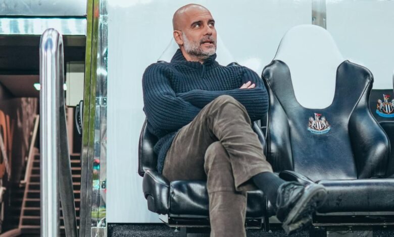 Pep Guardiola, en el banquillo del Newcastle