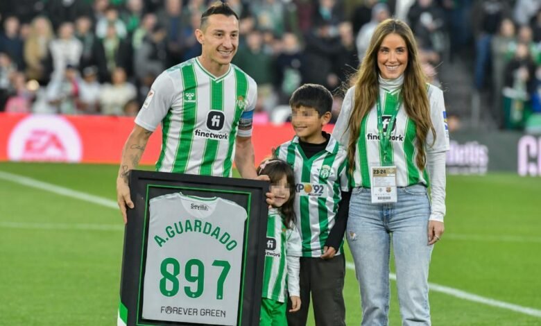 Andrés Guardado, en su despedida en el Betis