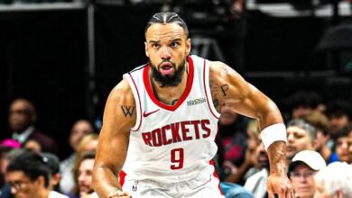 Houston Rockets se llevó el derbi texano ante Dallas Mavericks.