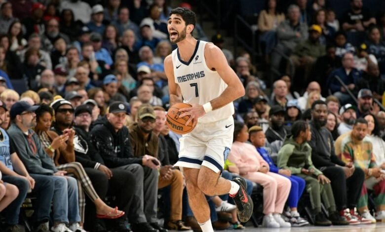 Santi Aldama en la victoria de los Grizzlies ante los Blazers