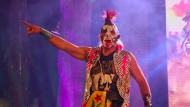 Además de luchar en el ring, conoce el nuevo trabajo de Psycho Clown