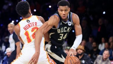 Antetokounmpo durante una acción de partido ante los Hawks