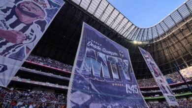 Los aficionados de Rayados se pelean entre sí