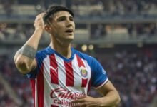 Alan Pulido da una pista sobre su llegada a Chivas