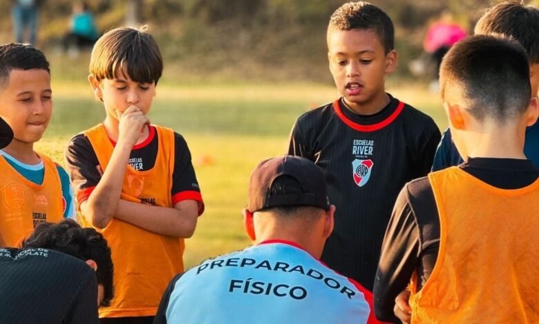 Acuerdo entre Fly-Fut y la Escuela de River Plate